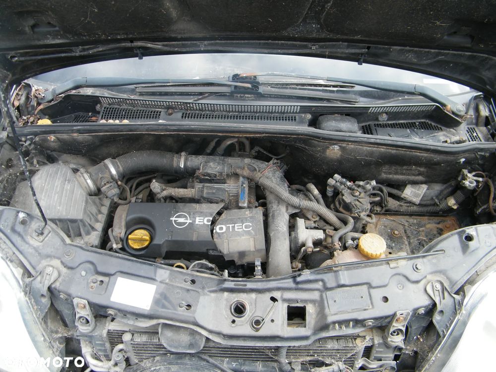 Słupek silnika Z17DTH 1.7 CDTI 100 KM Opel Meriva A Astra H Combo Corsa - 1