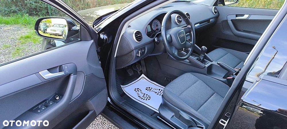 Audi A3 Sportback - 8