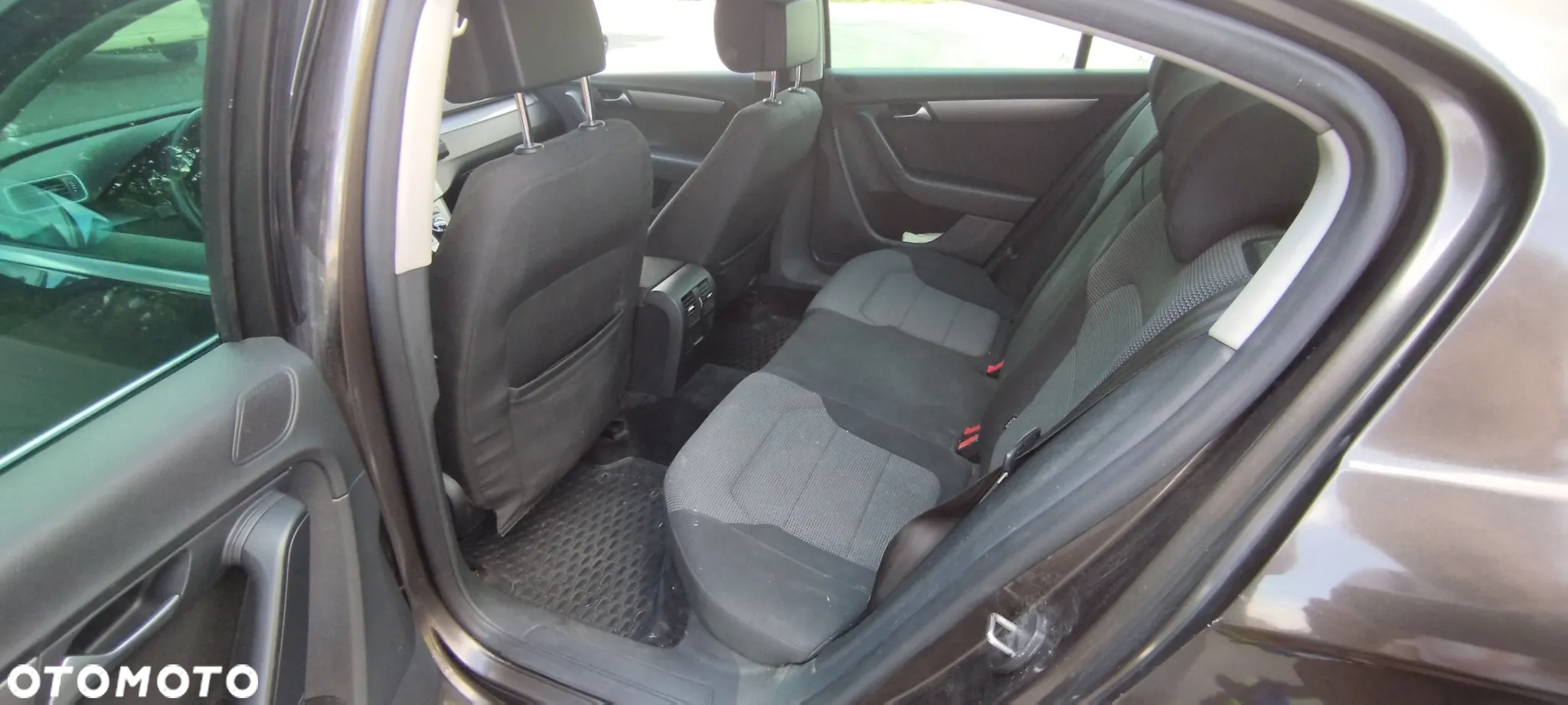 Volkswagen Passat - 6