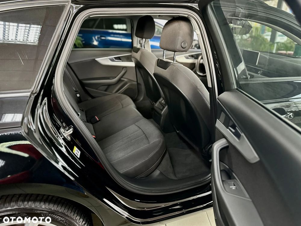 Audi A4 Avant - 23