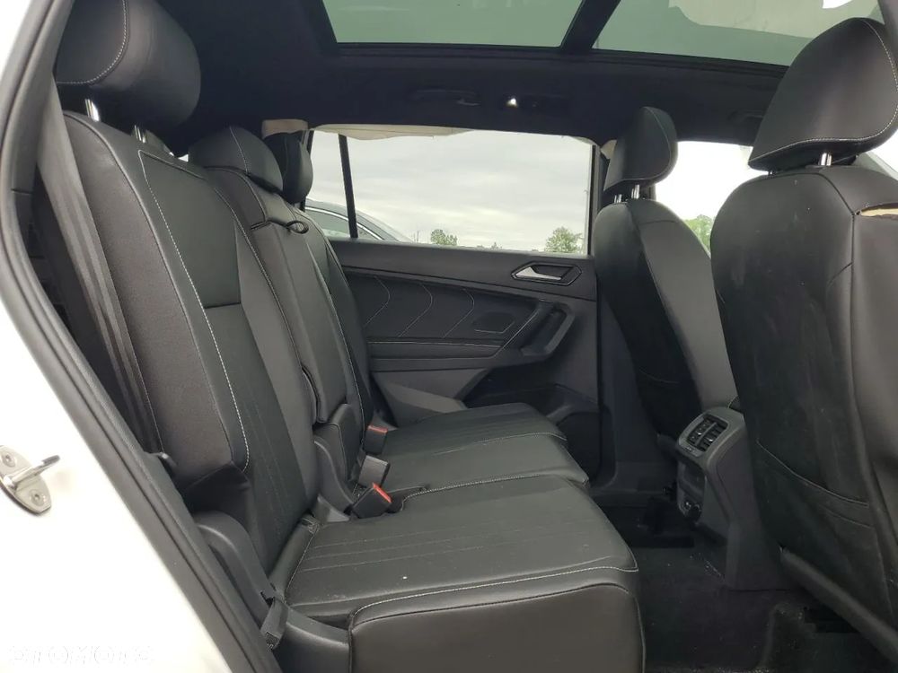 Volkswagen Tiguan - 10