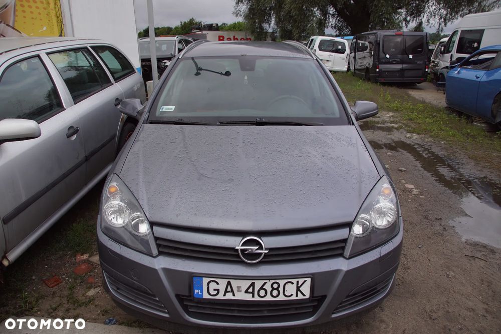 Auto na części - Opel Astra H III 1.7 CDTI 101 KM Z17DTH F23 Z155 2004R Silnik Skrzynia Drzwi Maska Błotnik Zderzak Klapa Lampa Lusterko Klamka Szyba Deska Kokpit Sterownik Moduł Czujnik Licznik Wyświetlacz Panel Kierownica - 8