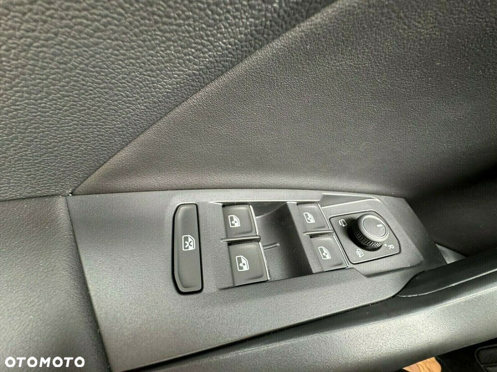 Volkswagen T-Cross - 19