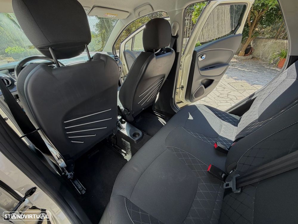 Renault Captur - 46