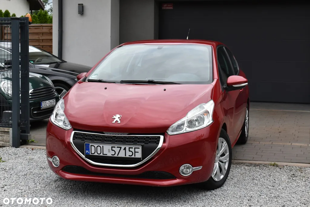 Peugeot 208 - 3