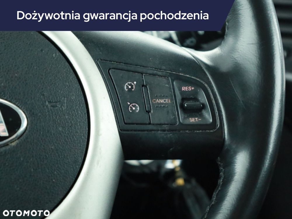 Kia Venga - 17
