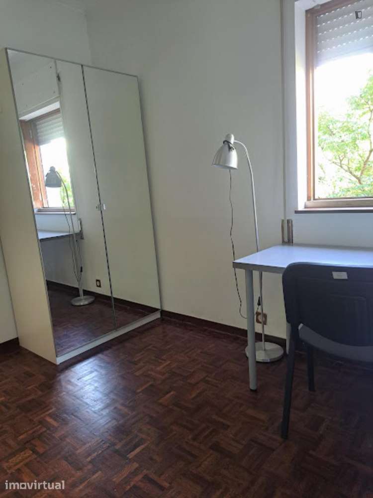 Quarto - localizado em Bairro do Sol Coimbra - Grande imagem: 3/9