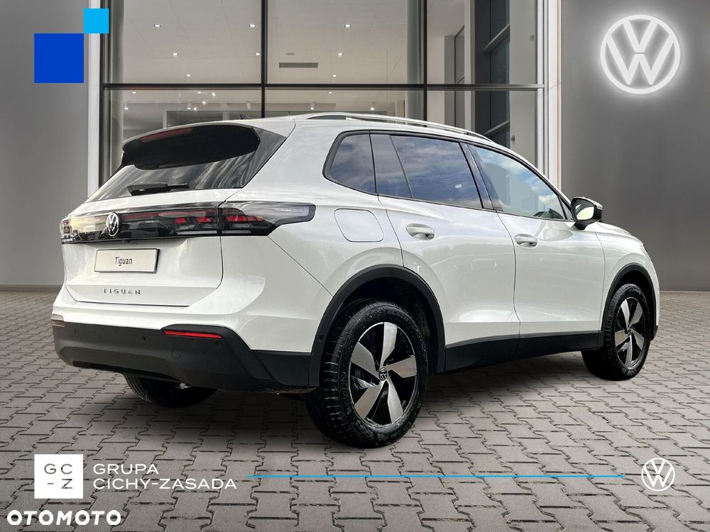 Volkswagen Tiguan - 5