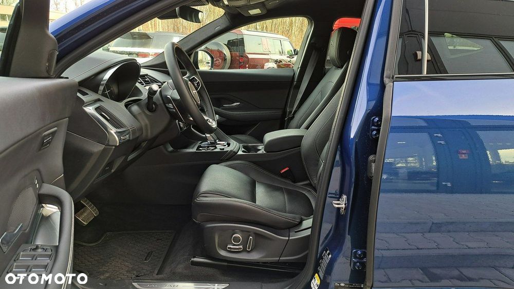 Jaguar E-Pace - 15