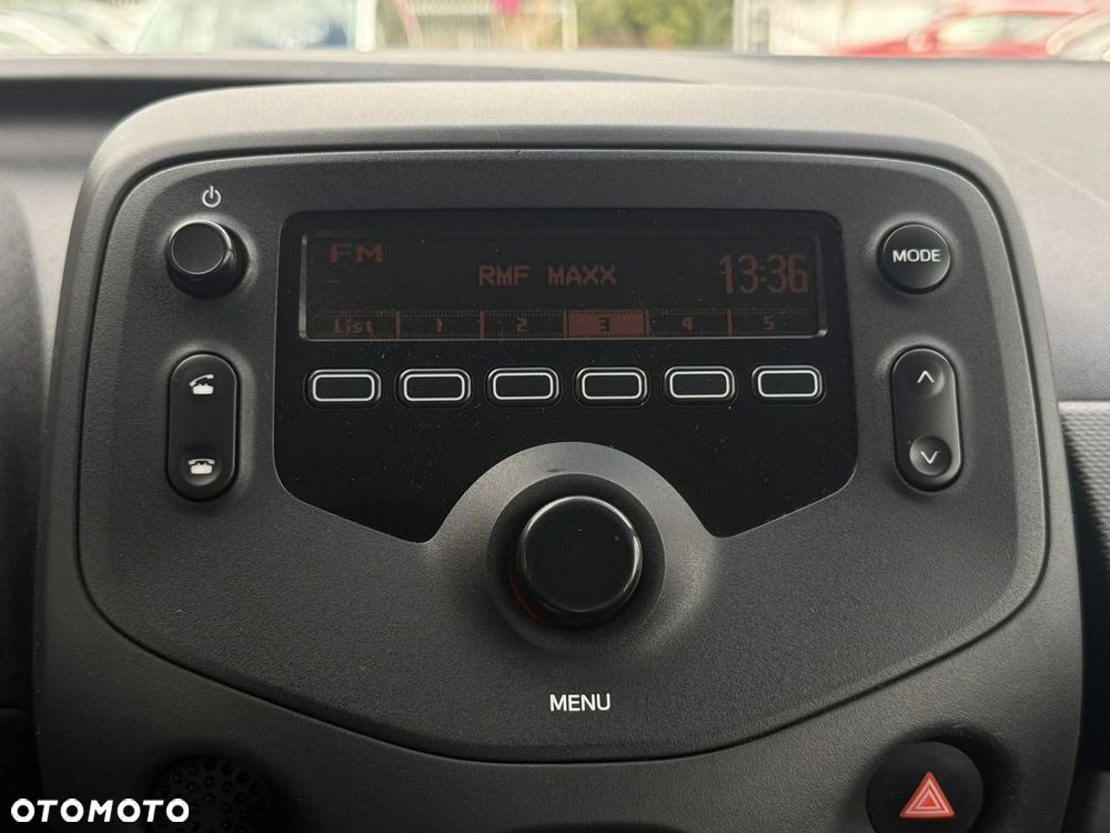 Toyota Aygo x-play - 21