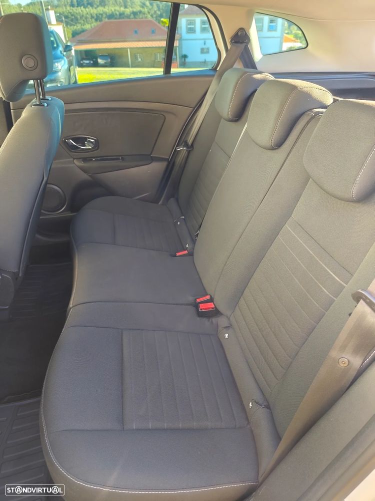 Renault Mégane Sport Tourer 1.6 dCi Limited - 10
