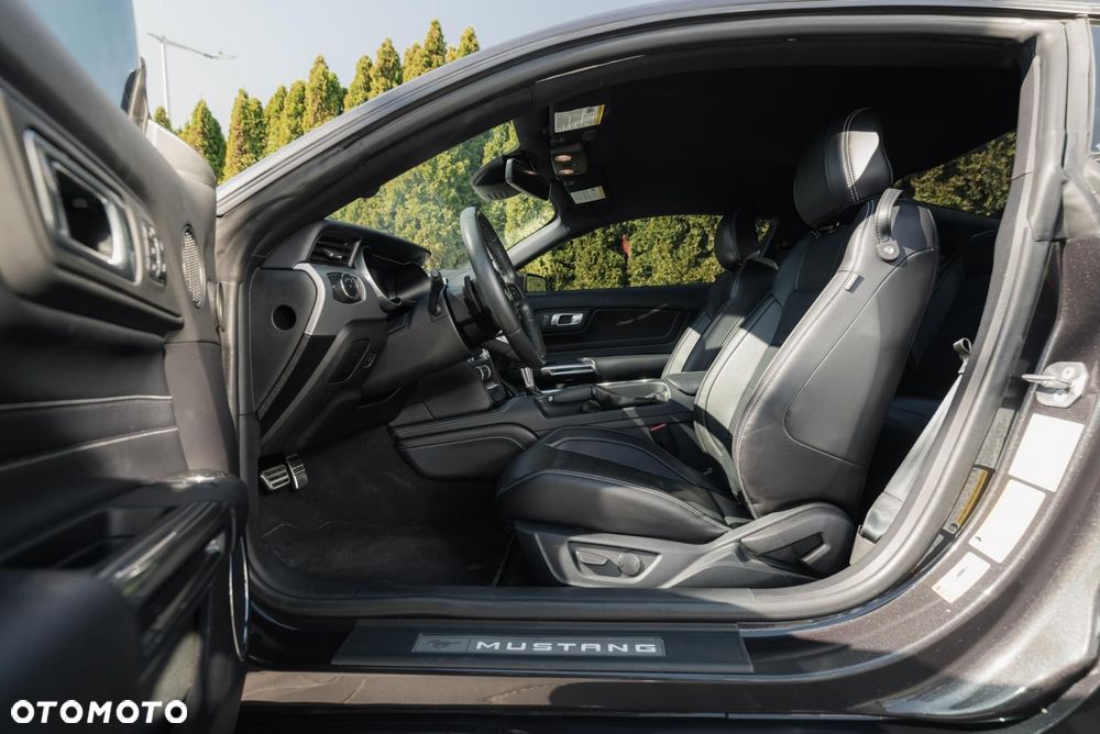 Ford Mustang - 14