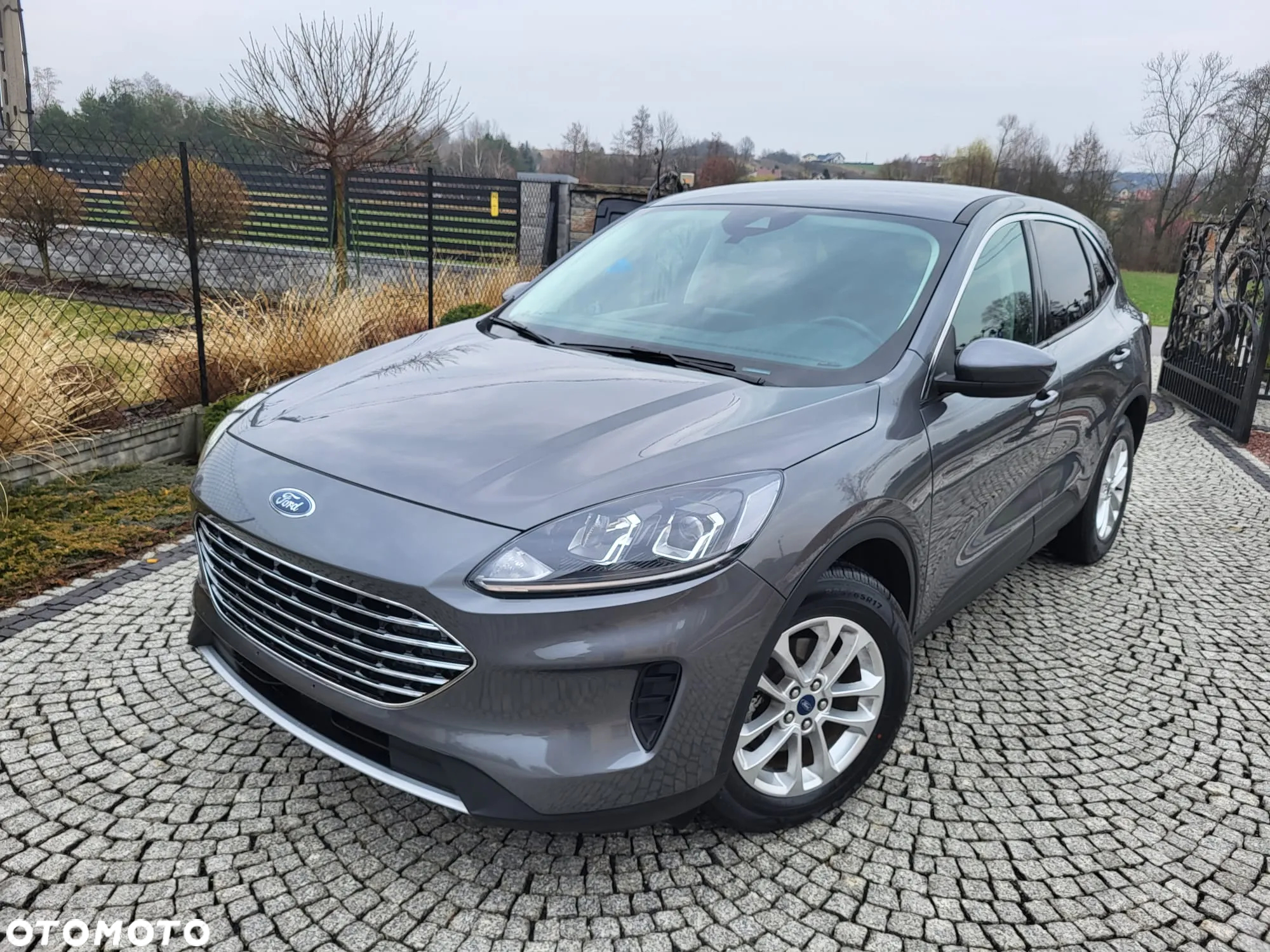 Ford Kuga - 39