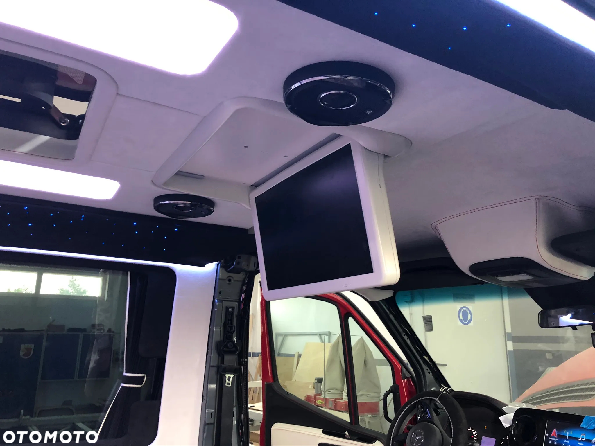 Mercedes-Benz Sprinter 319 CDI 907.233 - 23