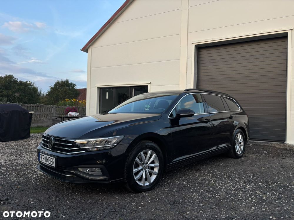 Volkswagen Passat - 2