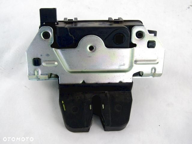 ZAMEK KLAPY BAGAŻNIKA TYŁ OPEL ASTRA H ZAFIRA B - 1