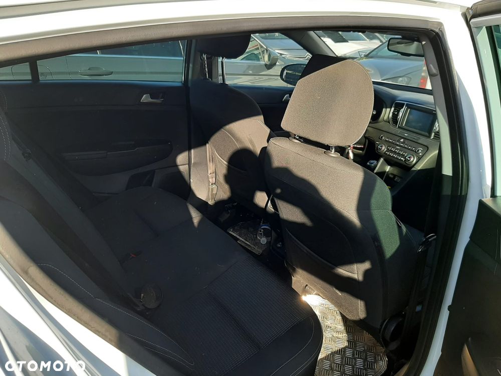 Kia Sportage 1.7 CRDI Business Line M 2WD - 12