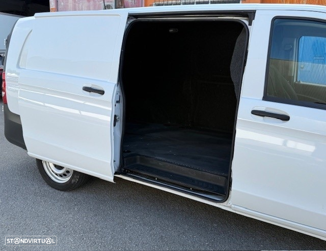 Mercedes-Benz E-Vito - 16