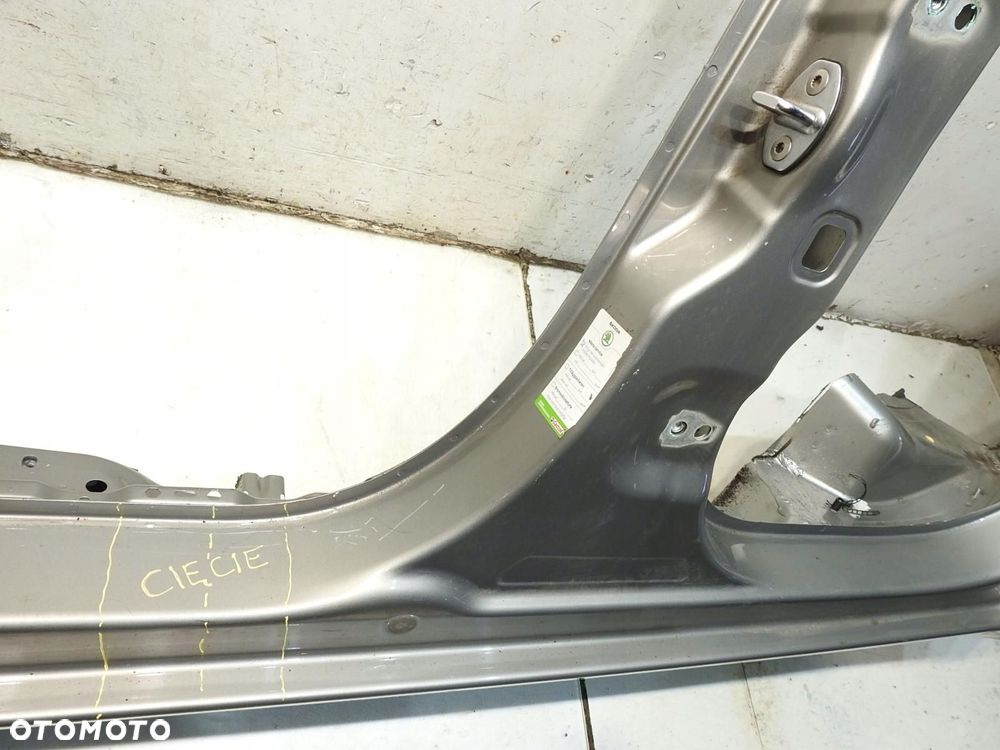 PRÓG SŁUPEK LEWY TYŁ 9209 SKODA FABIA II KOMBI - 3