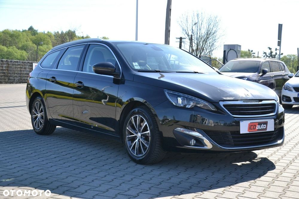 Peugeot 308 - 1