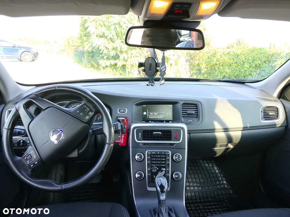 Volvo V60 D3 Geartronic - 11