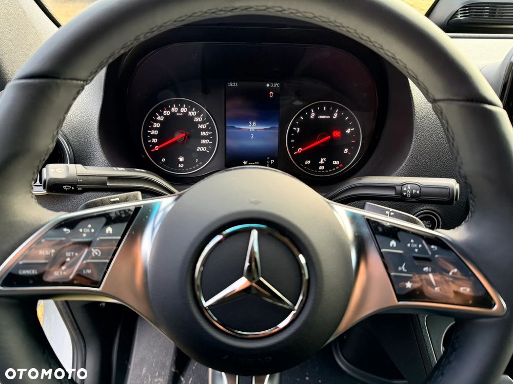 Mercedes-Benz Sprinter - 22