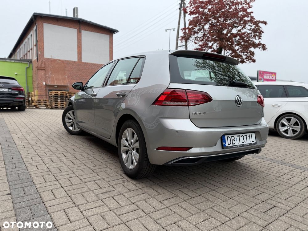 Volkswagen Golf 1.0 TSI BMT Trendline - 5
