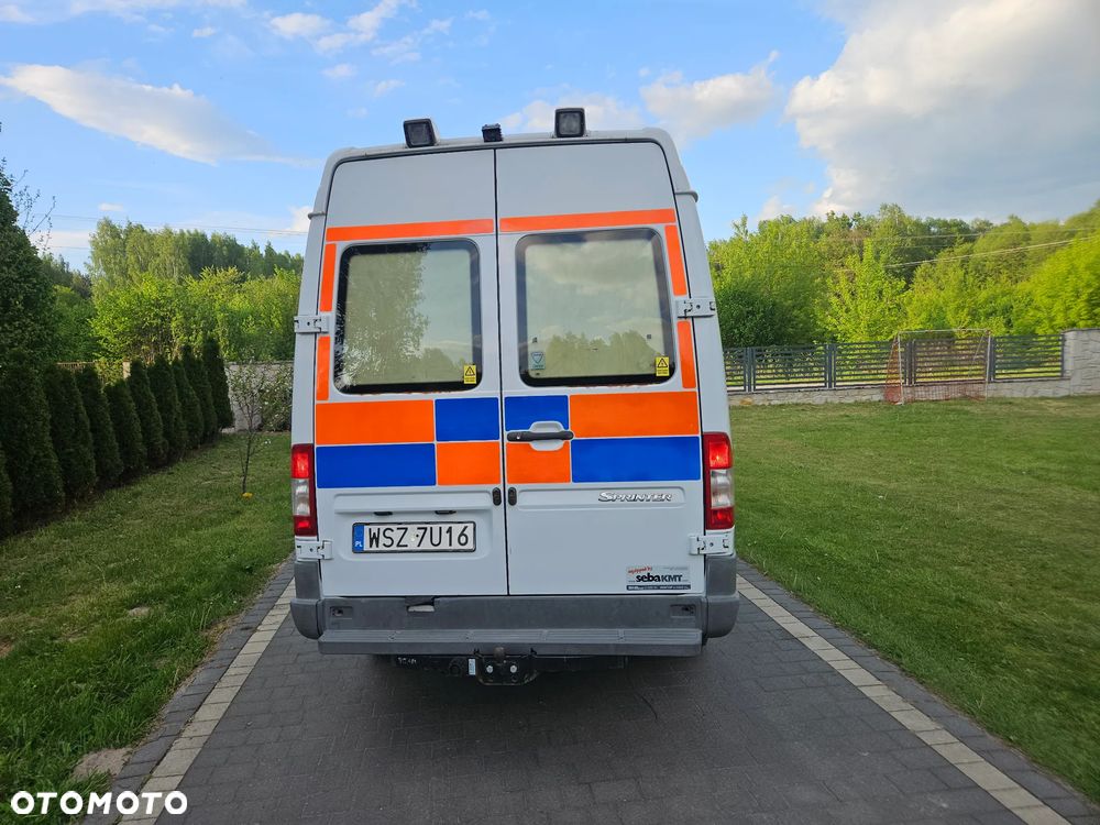 Mercedes-Benz 316 - 7