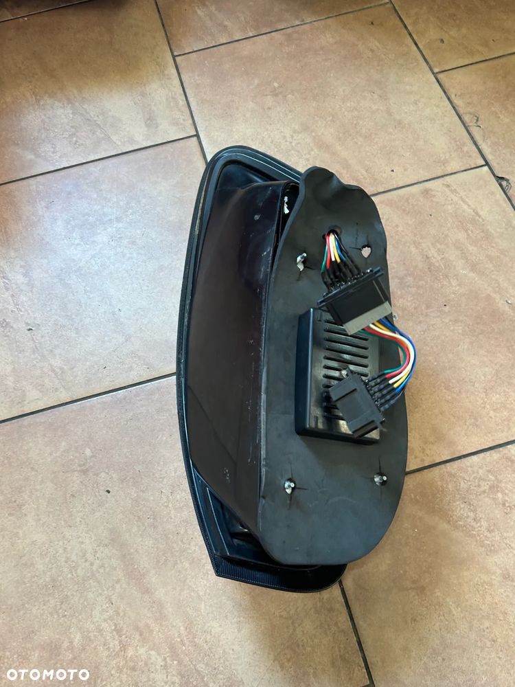 LAMPA PORSCHE 986 LEWY TYŁ LED - 2