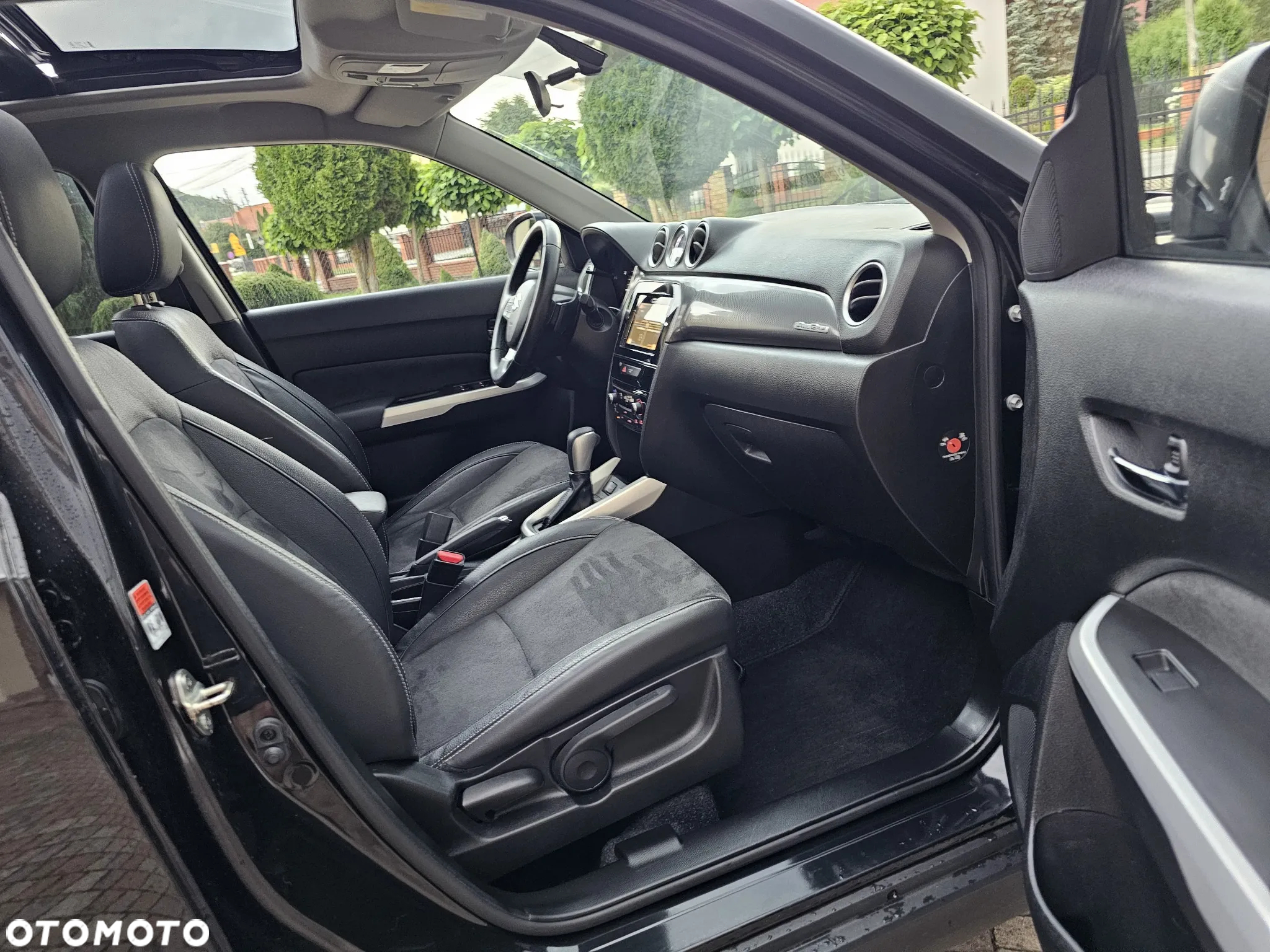 Suzuki Vitara 1.6 Premium 4WD - 24
