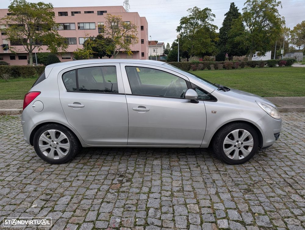 Opel Corsa - 4