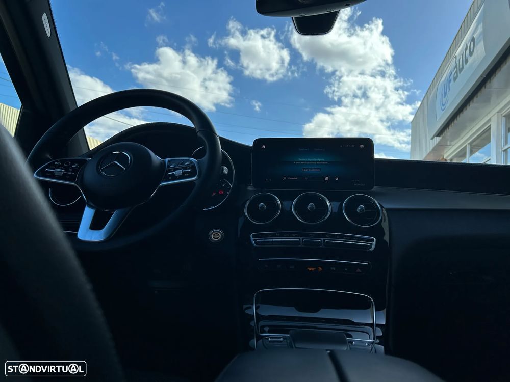 Mercedes-Benz GLC 300 - 30