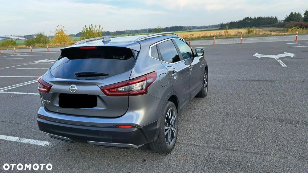 Nissan Qashqai - 2