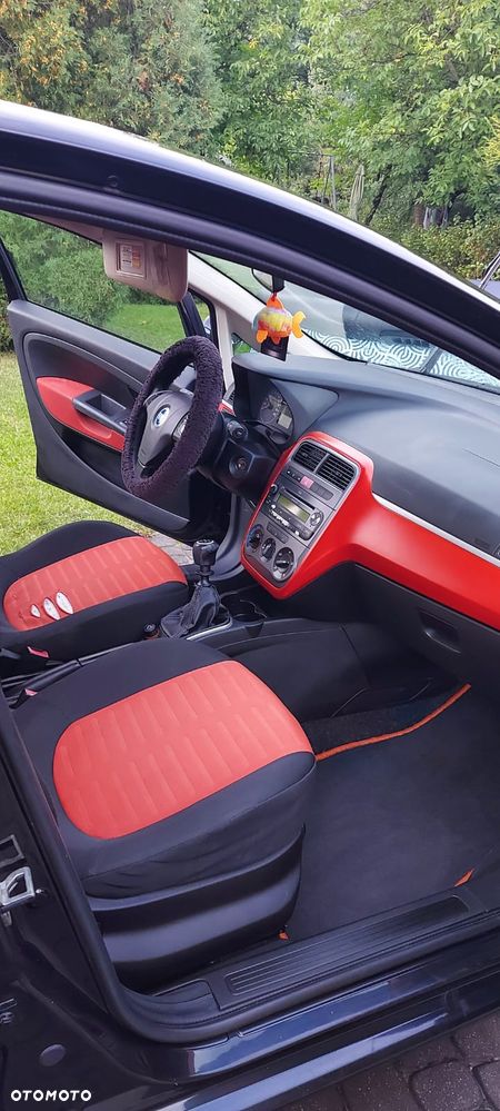 Fiat Grande Punto - 10