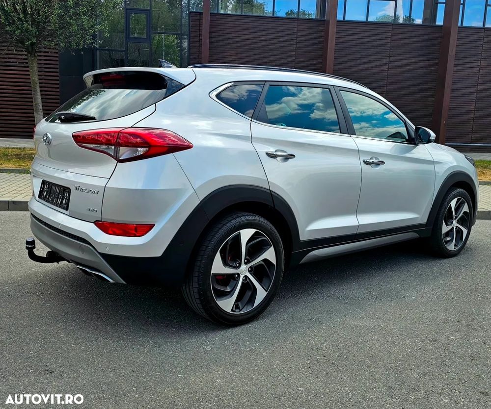 Hyundai Tucson 2.0 CRDI 4WD Automatik Premium - 7