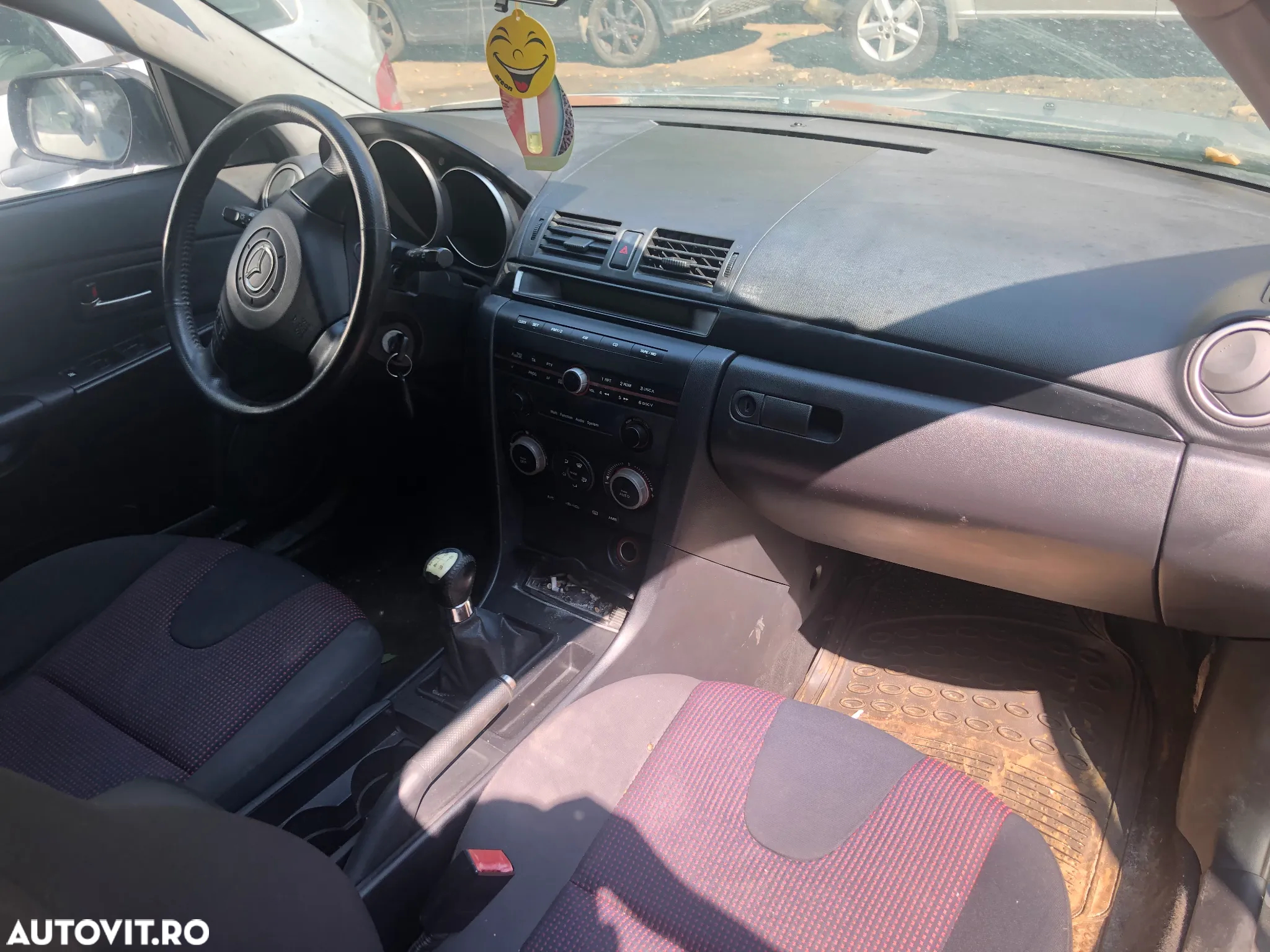 Dezmembrez Mazda 3 2005 - 4