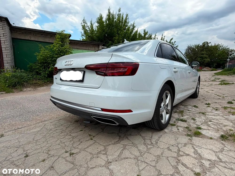 Audi A4 Limousine 2.0 TFSI ultra S tronic design - 5