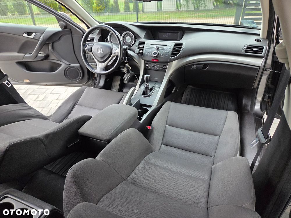Honda Accord 2.0 Elegance - 36
