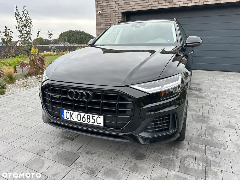 Audi Q8 - 8