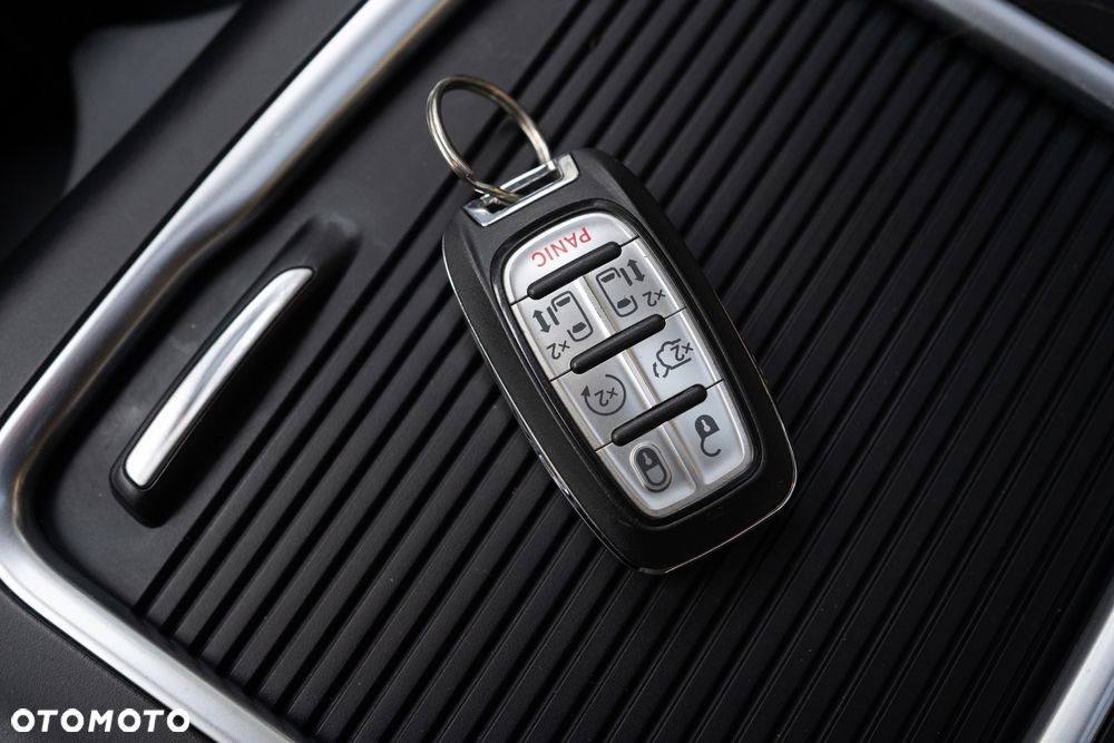 Chrysler Pacifica - 19