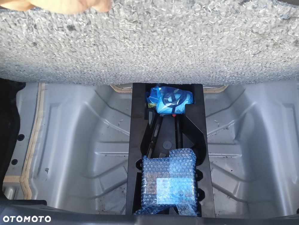 Mitsubishi Space Star - 38