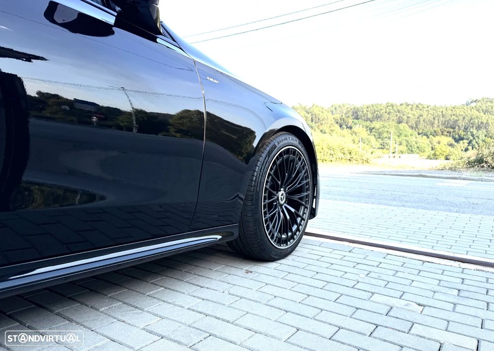 Mercedes-Benz E 300 e AMG Line - 18