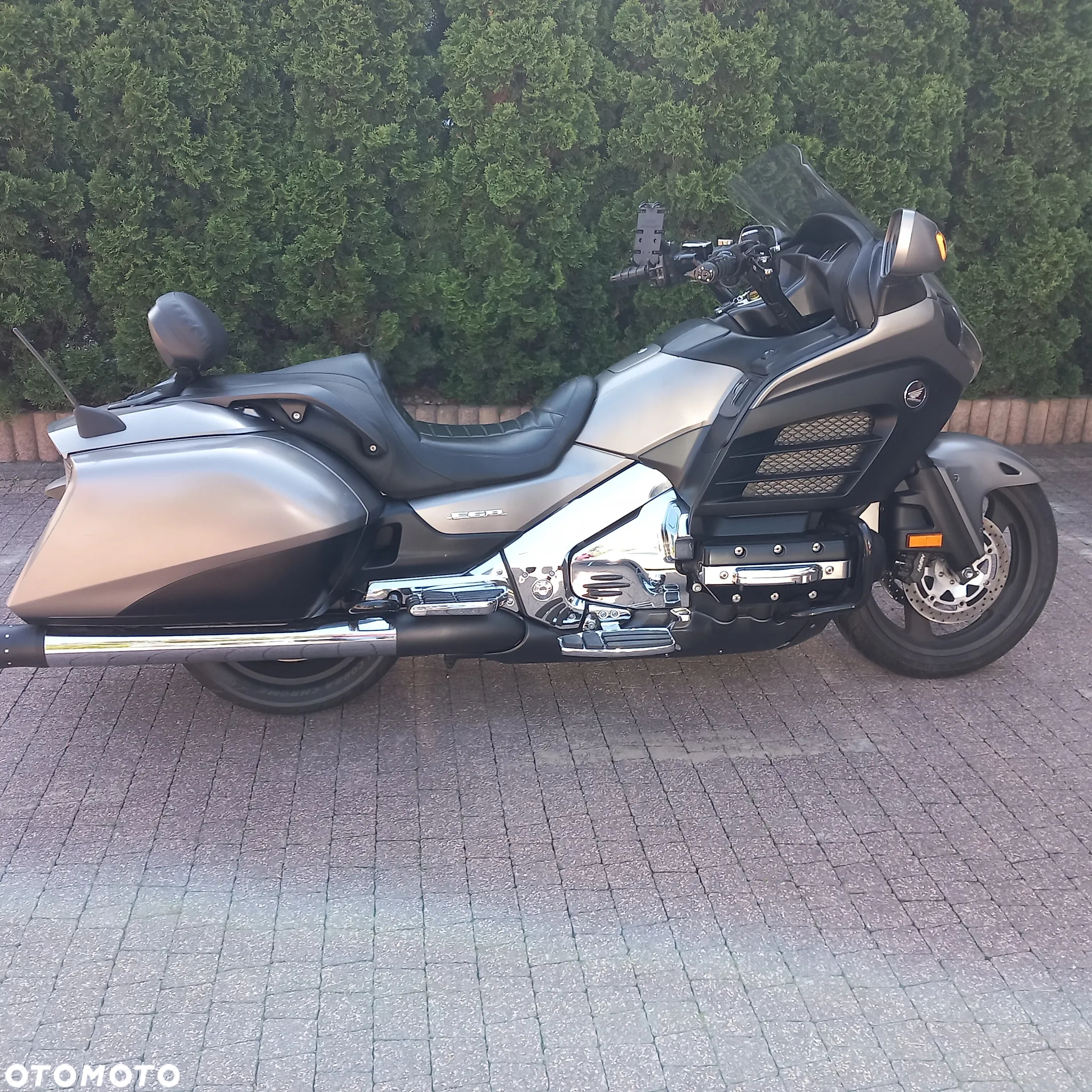 Honda GL - 16