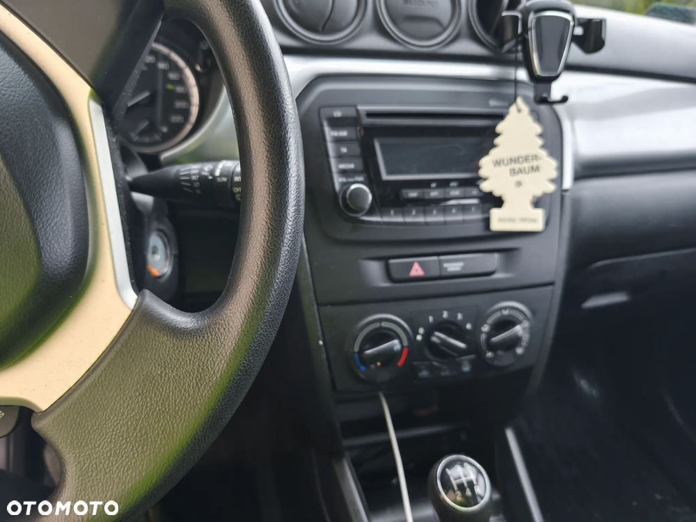 Suzuki Vitara 1.6 Comfort 2WD - 10