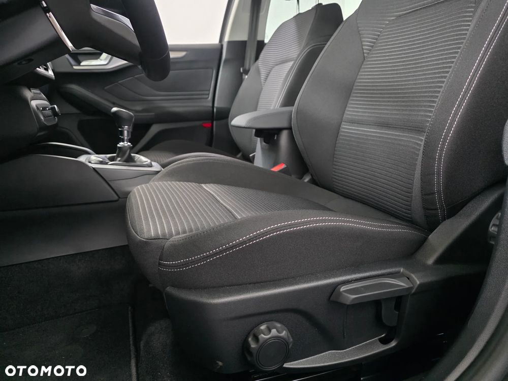 Ford Focus 1.0 EcoBoost mHEV Titanium - 7