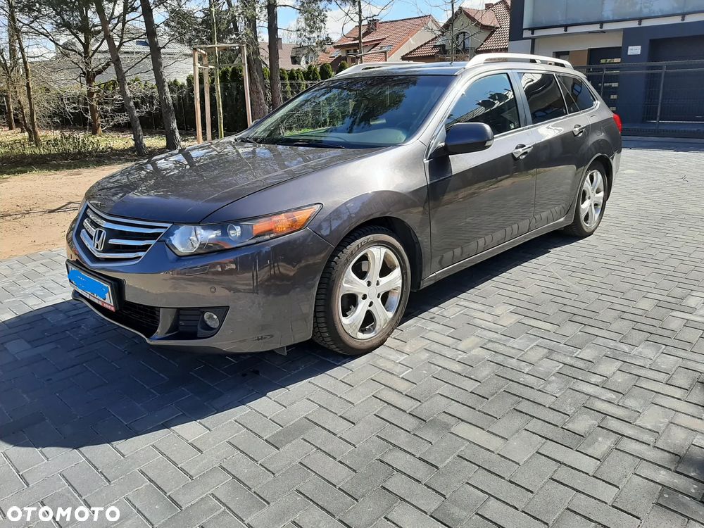 Honda Accord 2.0 Executive Nav - 2