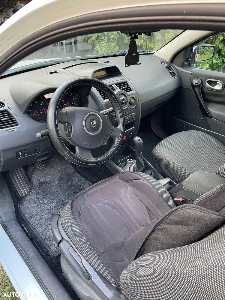 Renault Megane II Sedan 1.5 dCi Authentique - 7