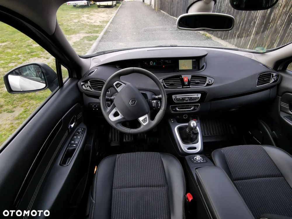 Renault Scenic 1.9 dCi Confort Privilege - 13