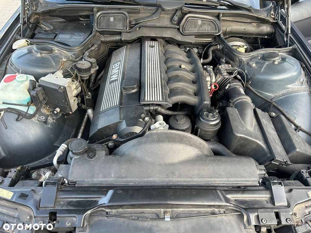 BMW Seria 7 728i - 16