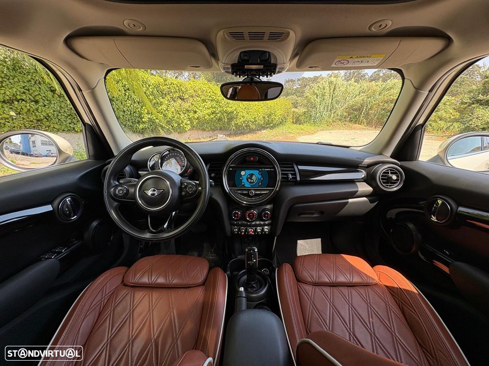 MINI 5 Portas Cooper D Aut. - 9